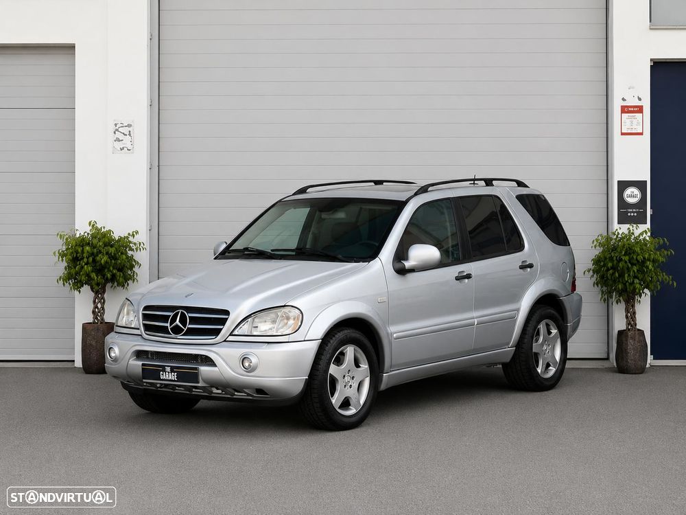 Mercedes-Benz ML 55 AMG Standard - 1