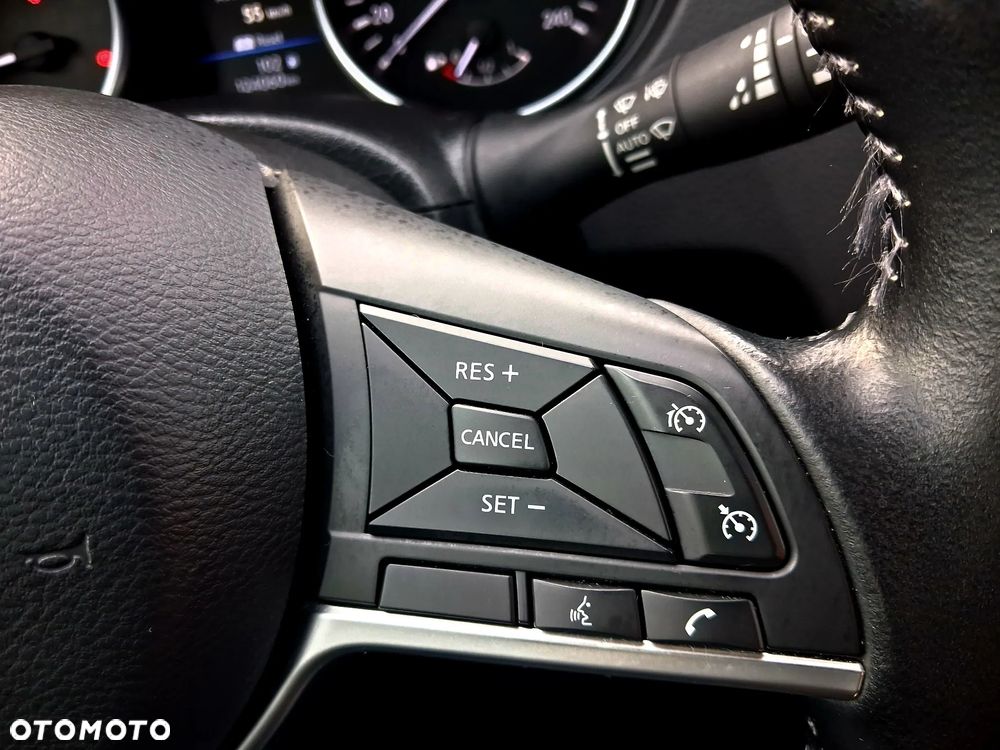 Nissan Qashqai 1.3 DIG-T N-CONNECTA - 27