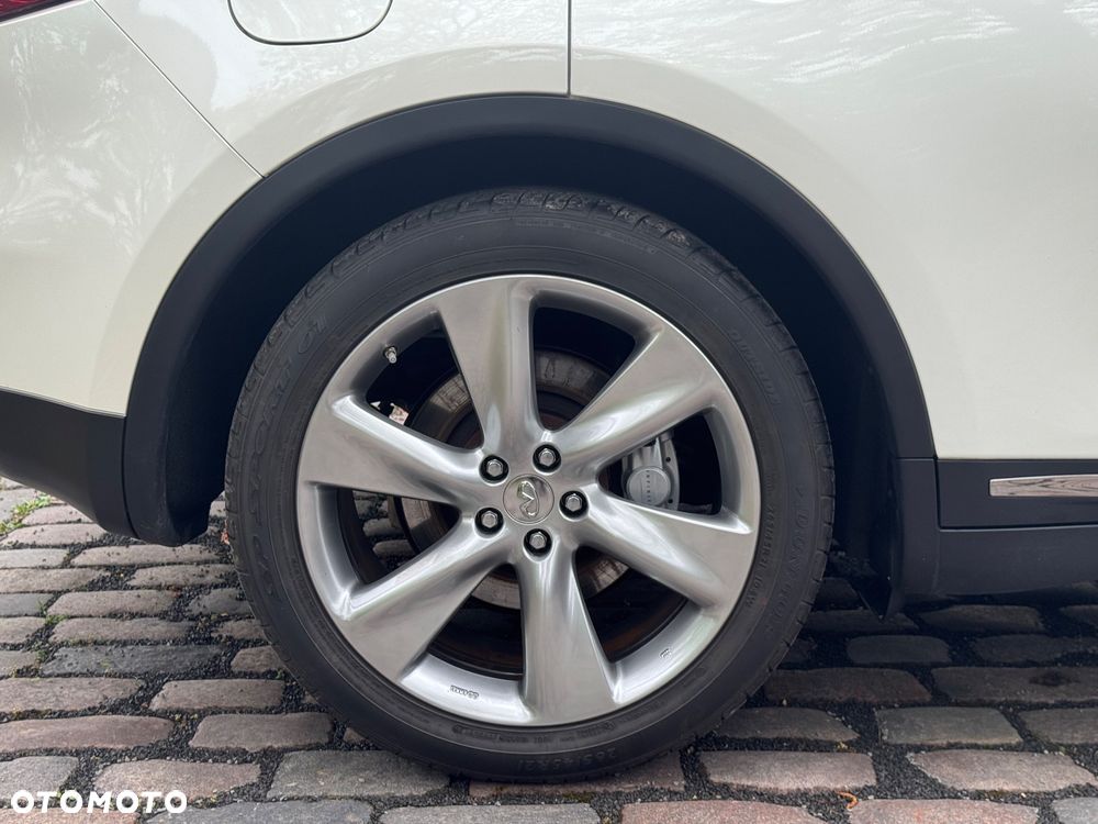 Infiniti Q70 3.7 S Premium - 10