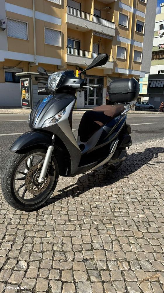 Piaggio Medley 125 - 30