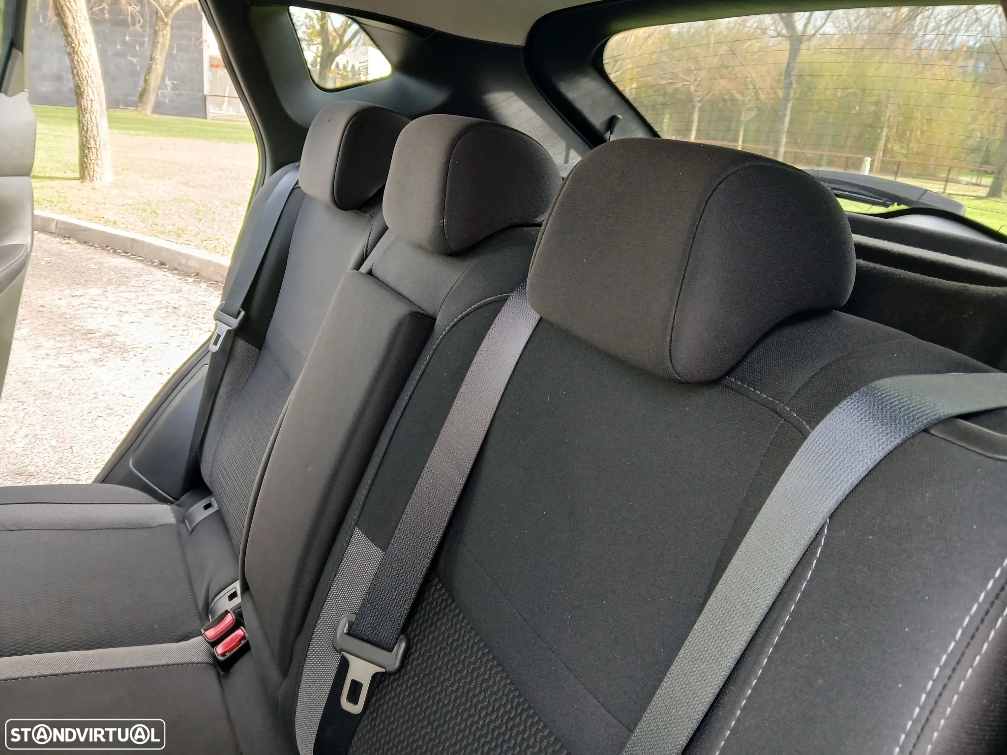 Nissan Qashqai 1.5 dCi N-Connecta - 10