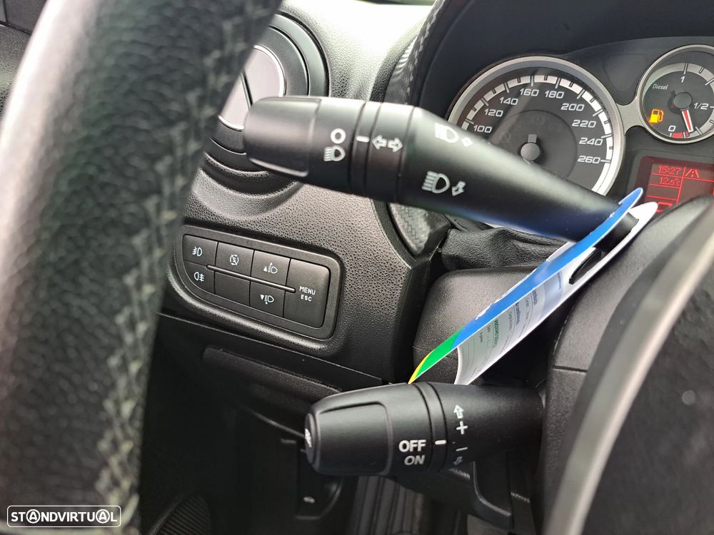 Alfa Romeo MiTo 1.3 JTD Distinctive - 16