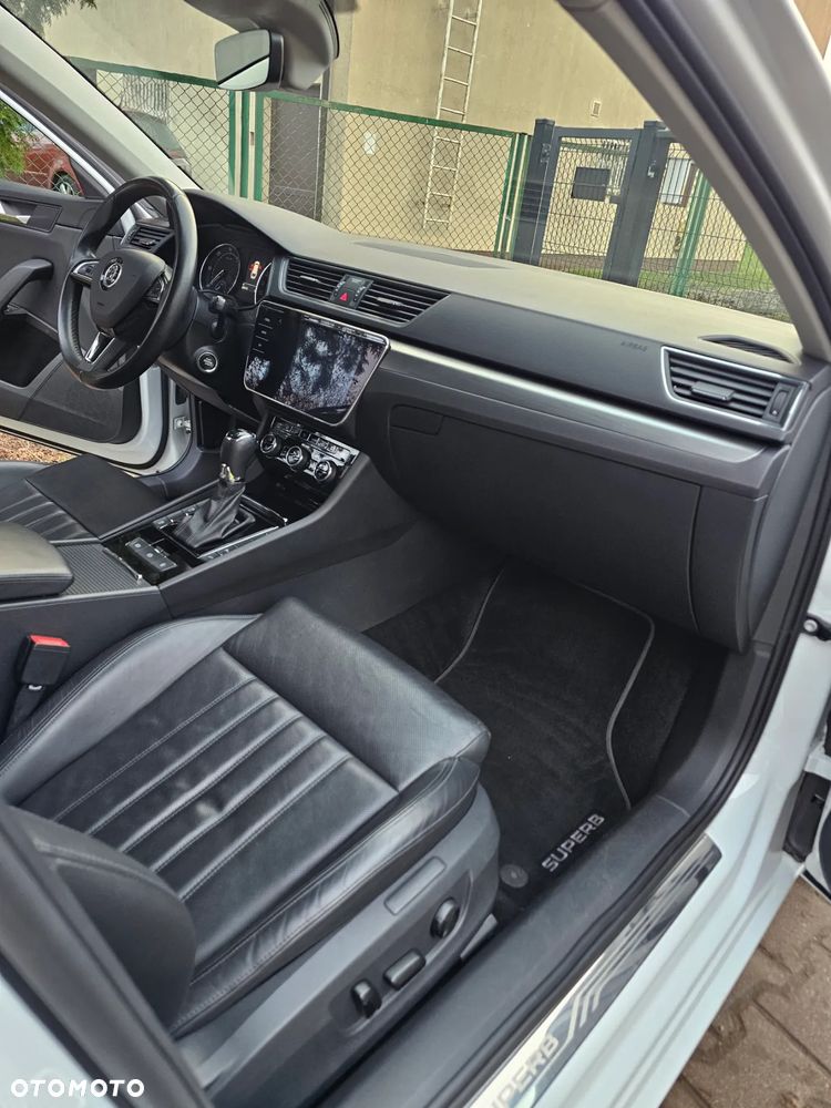 Skoda Superb 2.0 TDI DSG Premium Edition - 12