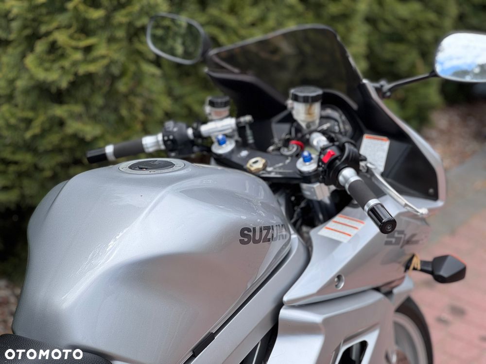 Suzuki SV - 13