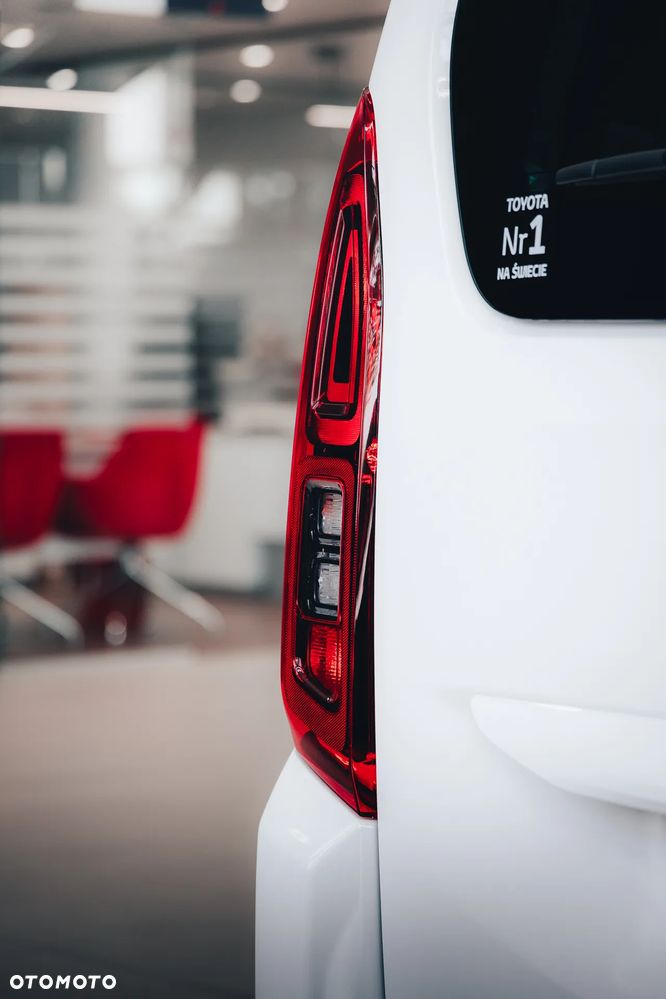 Toyota Proace City Verso 1.5 D-4D Family - 14