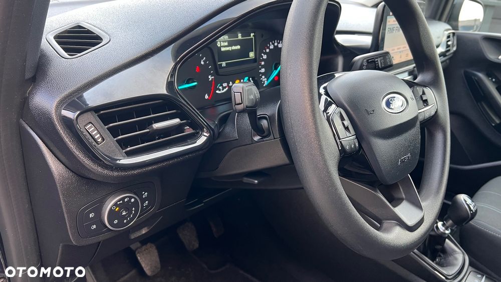 Ford Fiesta 1.5 TDCi SYNC Edition - 11