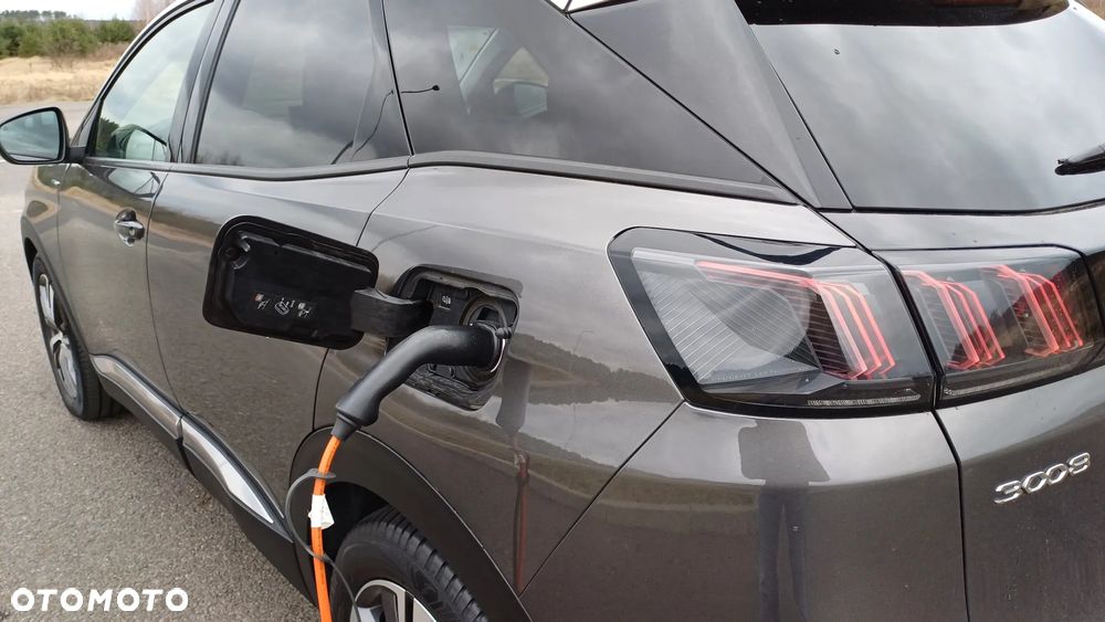 Peugeot 3008 1.6 PureTech Hybrid PHEV Allure Pack S&S EAT8 - 8