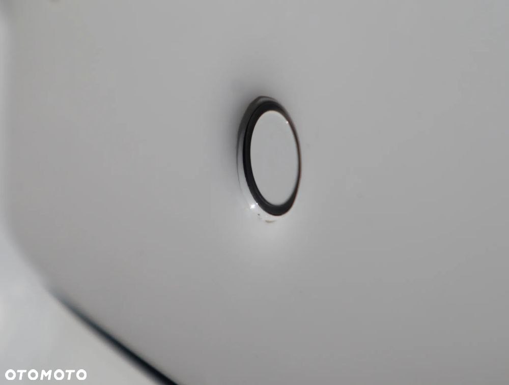 Mercedes-Benz GLC - 16