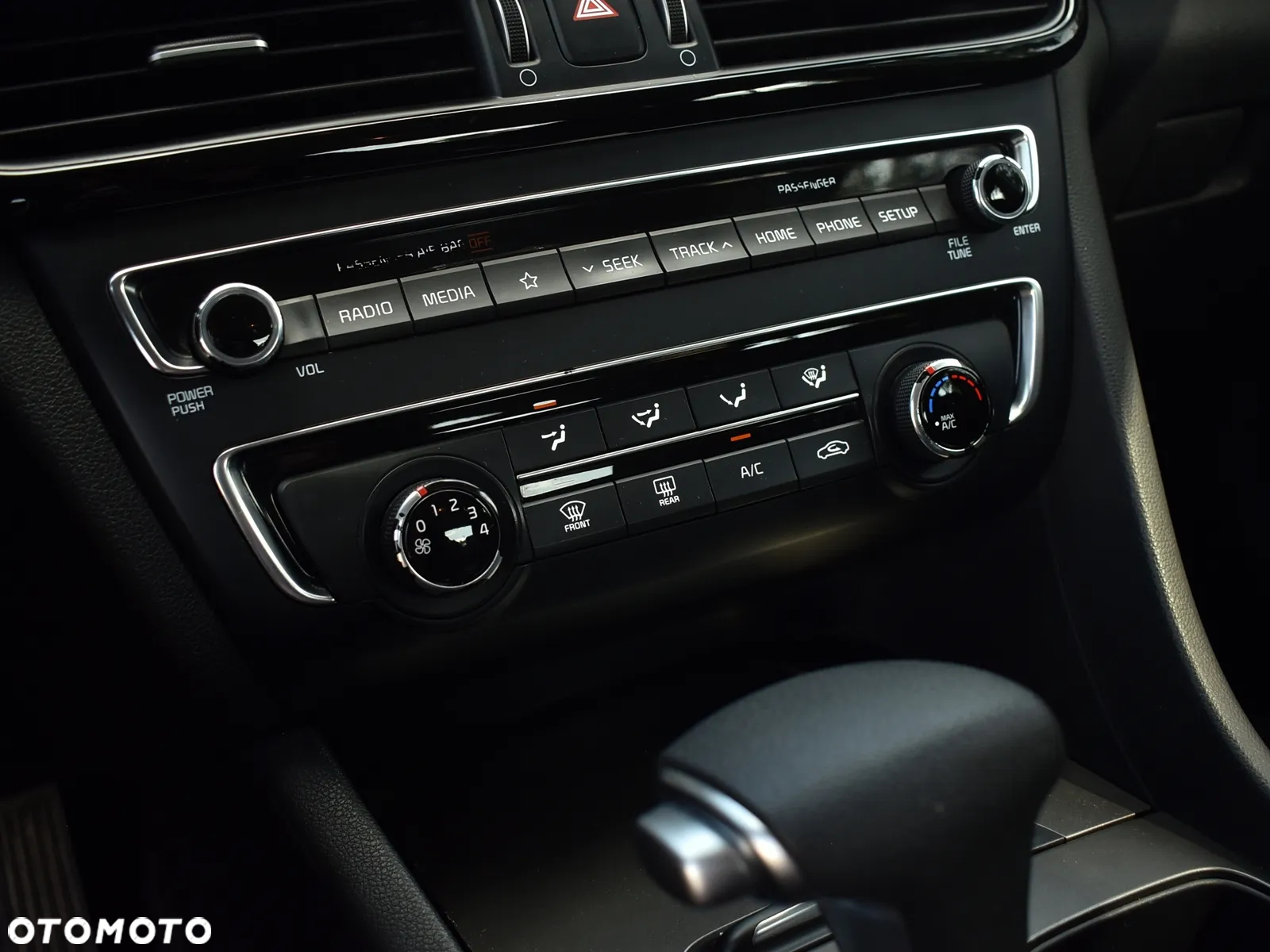 Kia Optima - 25