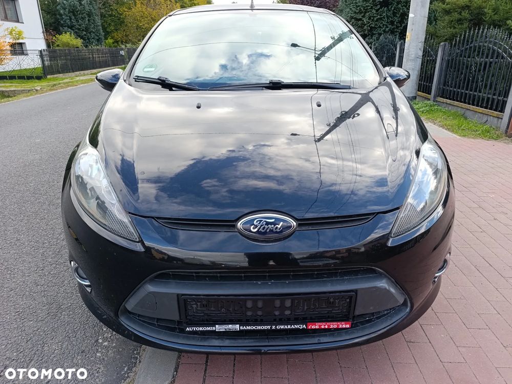 Ford Fiesta - 32