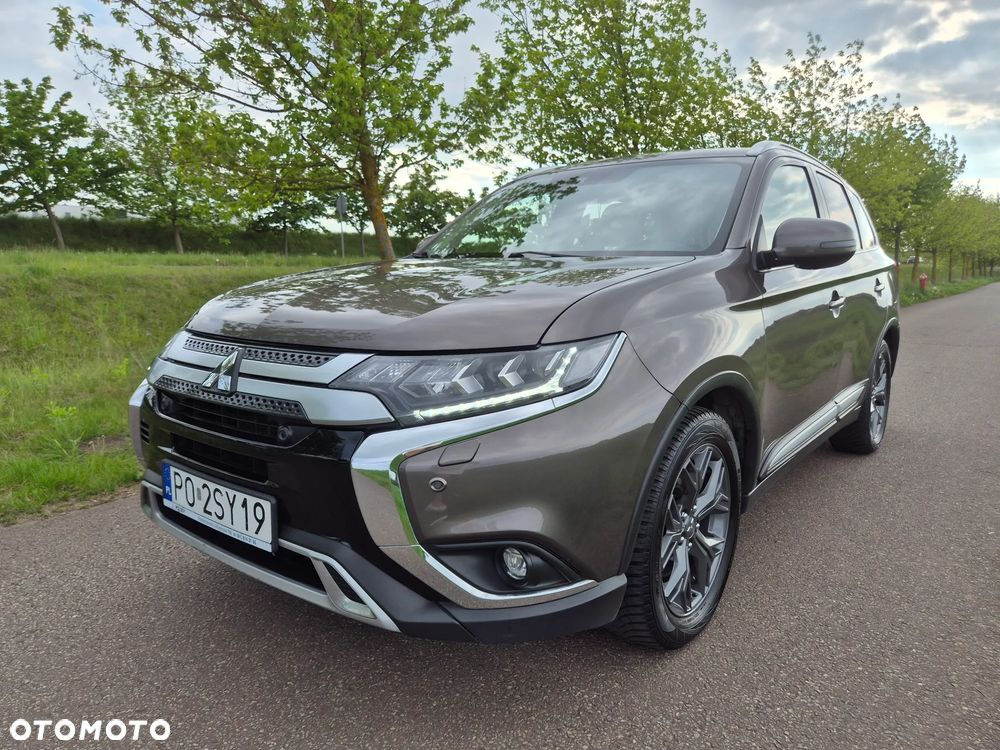 Mitsubishi Outlander 2.0 Instyle + 4WD CVT - 4