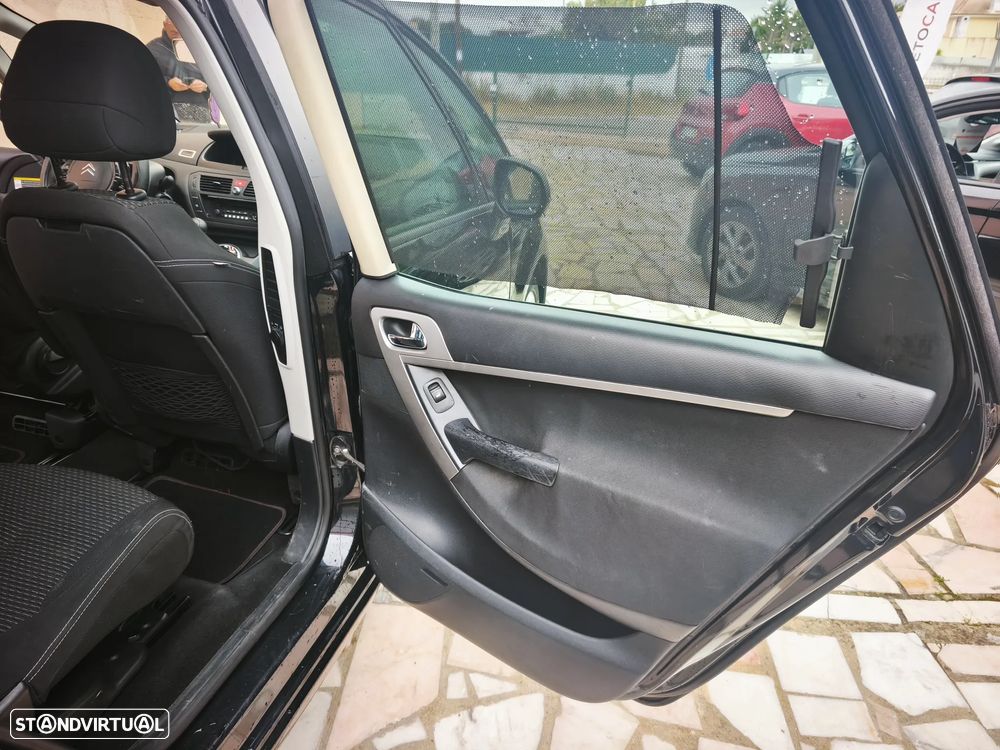 Citroën C4 Picasso - 27