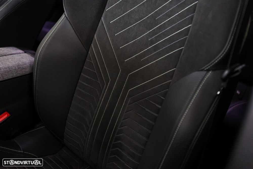 Peugeot 5008 1.2 Hybrid GT e-DCS6 - 56