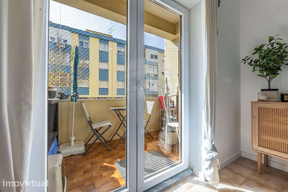 Apartamento T1 para venda - Grande imagem: 2/27