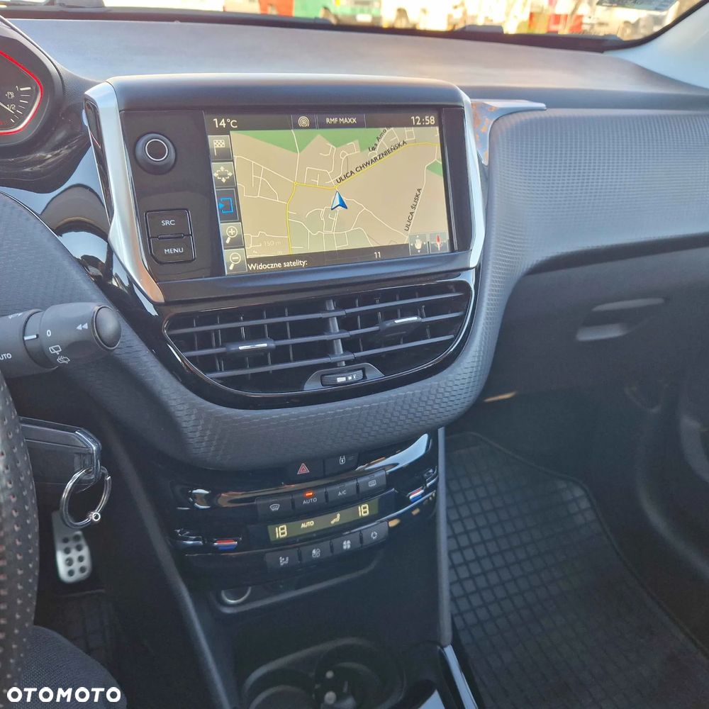 Peugeot 2008 PureTech 110 Stop&Start GT-Line Edition - 11