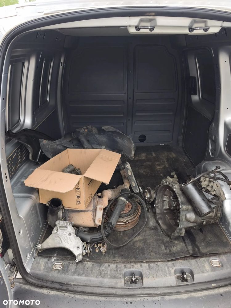 Volkswagen Caddy - 3