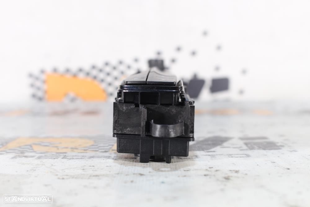 Comando De Rádio Bmw 3 (F30, F80)  E1062000 F20 F21 F22 F23 F30 F31 F3 - 4