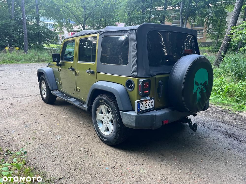 Jeep Wrangler Unlimited 3.8 Automatik Sahara - 6