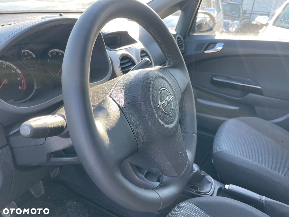 Opel Corsa 1.4 16V Edition - 8