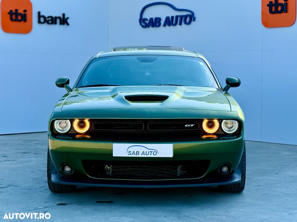 Dodge Challenger - 3