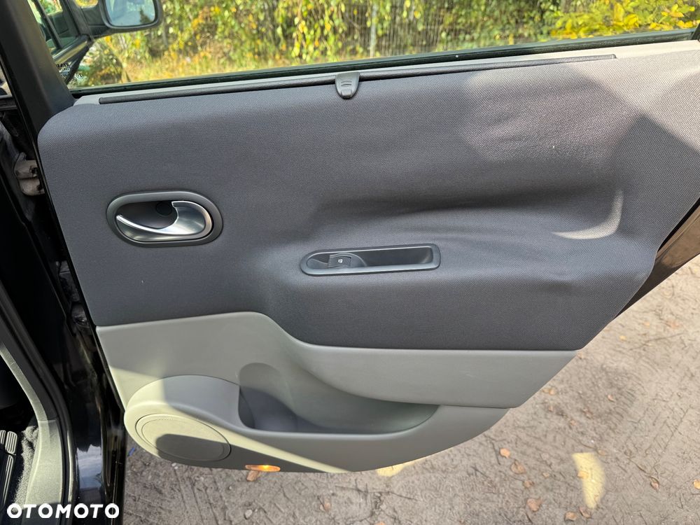 Renault Scenic - 18