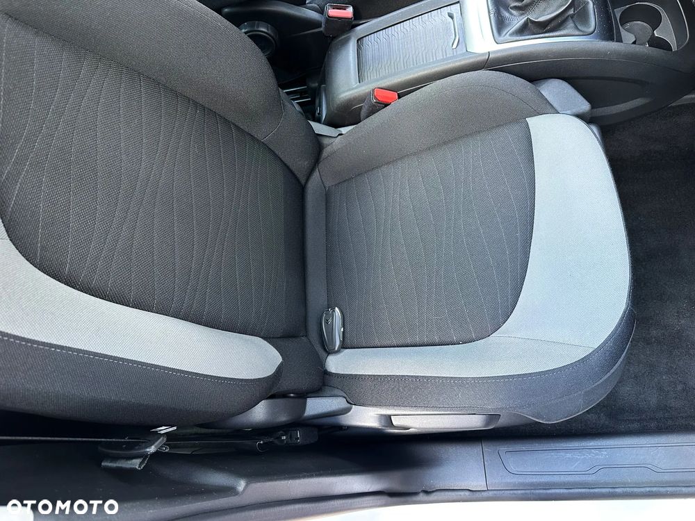 Citroën C4 Grand Picasso BlueHDi 120 Exclusive - 26