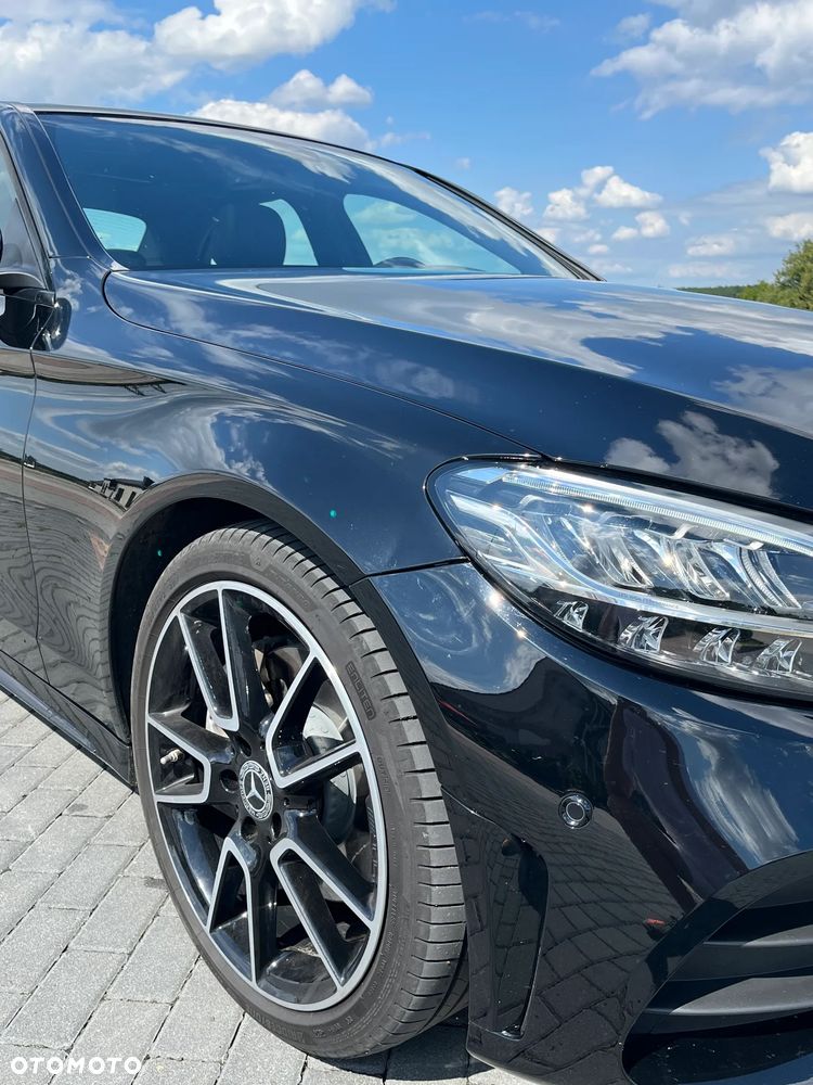 Mercedes-Benz Klasa C 300 9G-TRONIC - 9