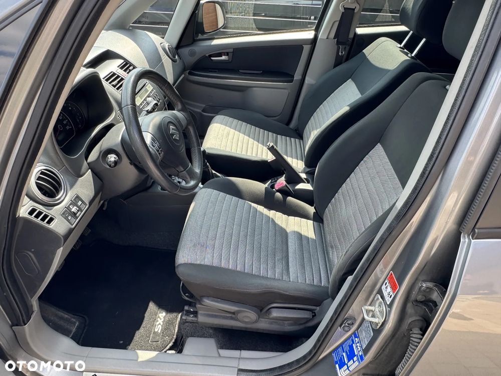 Suzuki SX4 1.6 VVT 4x4 Comfort - 8