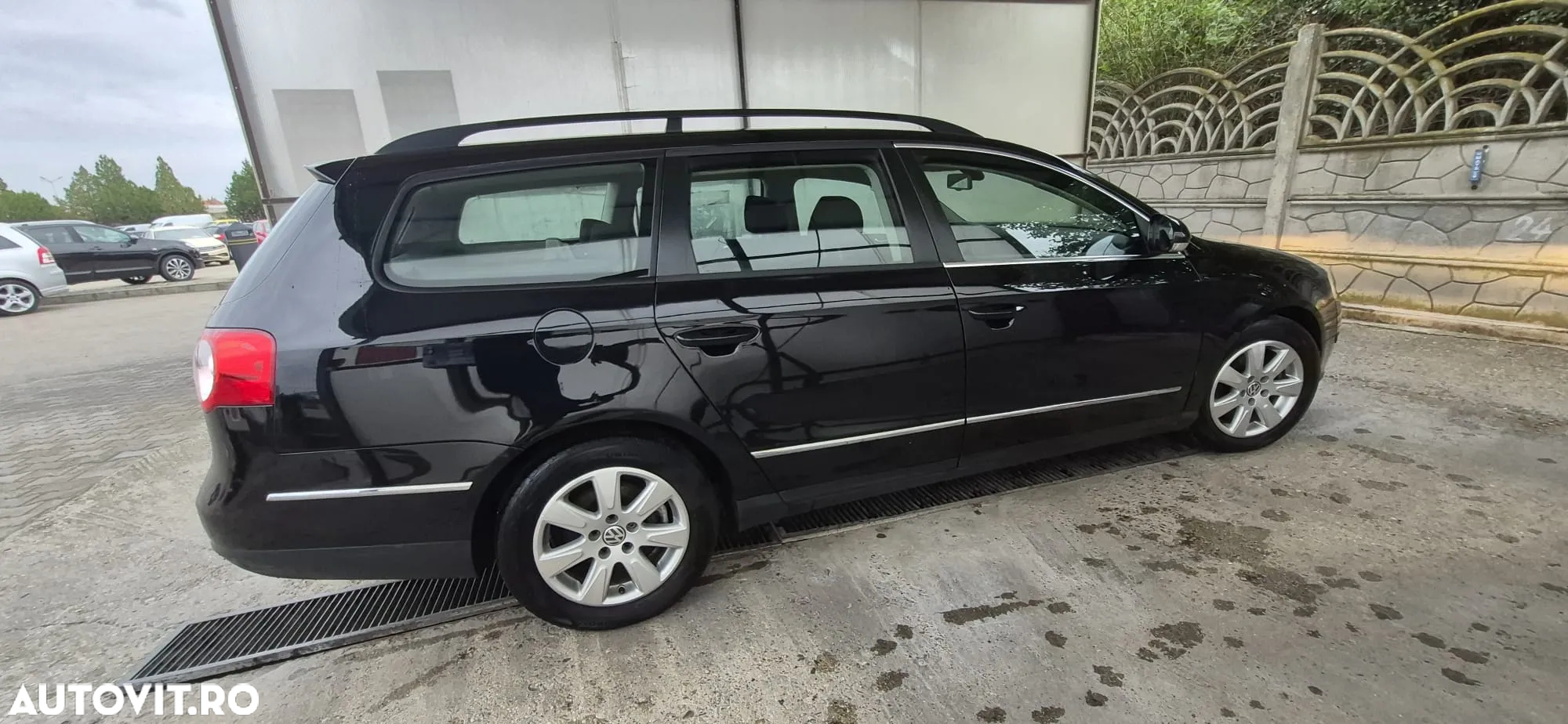 Volkswagen Passat - 11