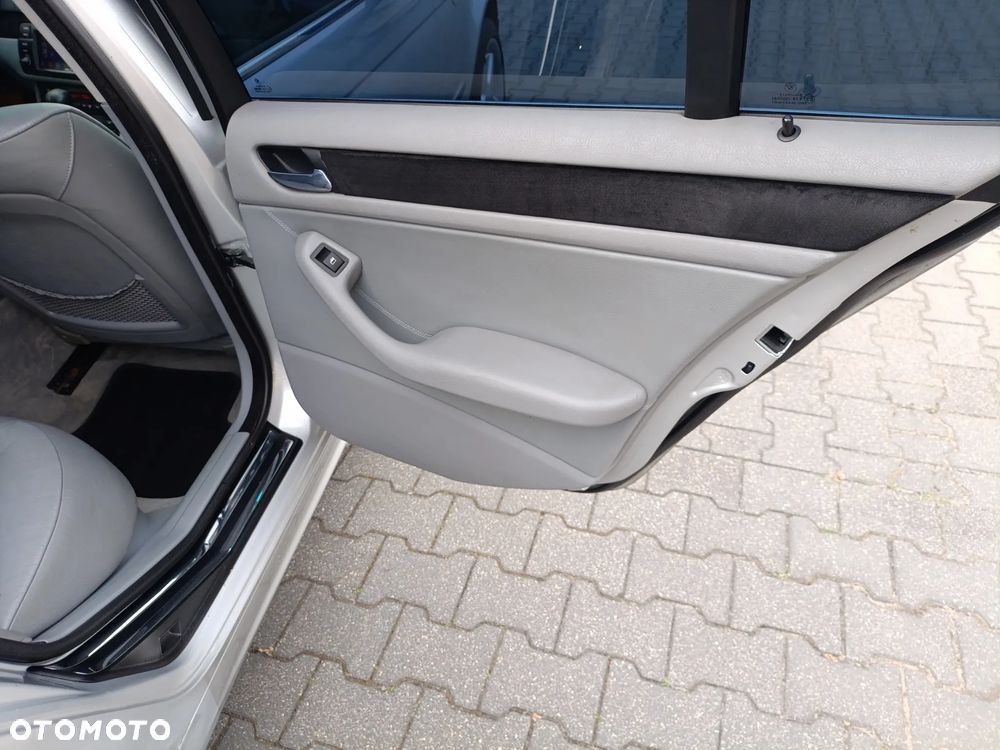 BMW Seria 3 - 12