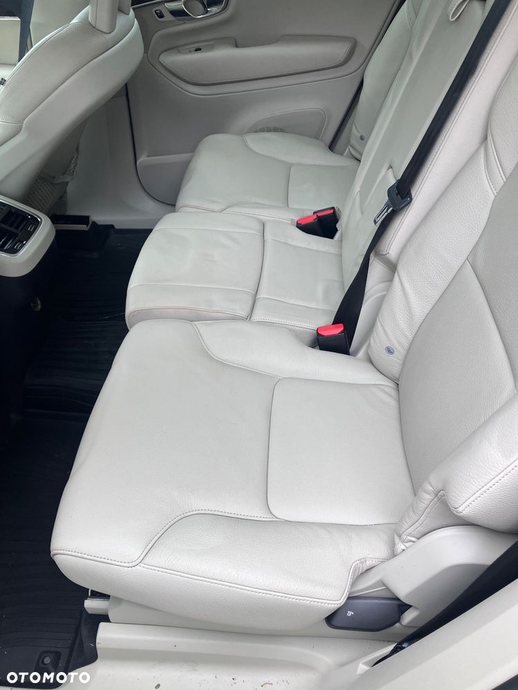 Volvo XC 90 - 13