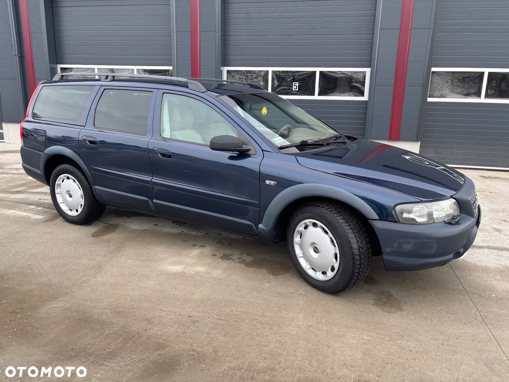 Volvo XC 70 AWD Momentum - 13