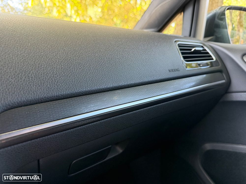 VW Golf - 45