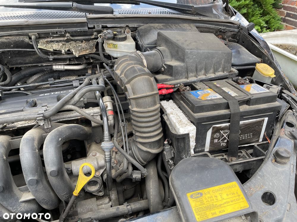 Ford Focus 1.4 Ambiente - 8