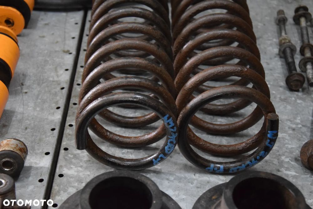 JEEP GRAND CHEROKEE WJ SPRĘŻYNY AMORTYZATORY WAHACZE LIFT KOMPLET 99-05 - 11