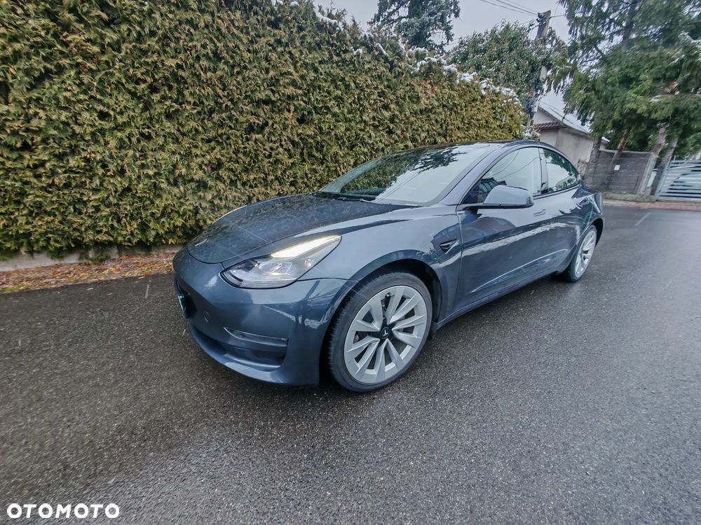 Tesla Model 3 Langstreckenbatterie Allradantrieb Dual Motor - 10
