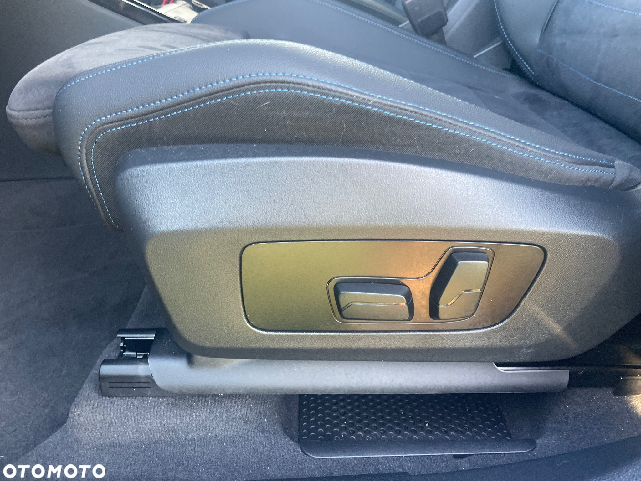 BMW Seria 2 223i Active Tourer - 24