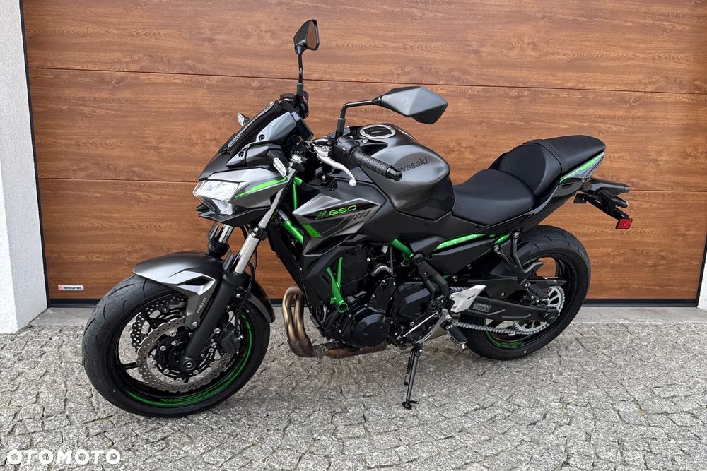 Kawasaki Z 650 - 19