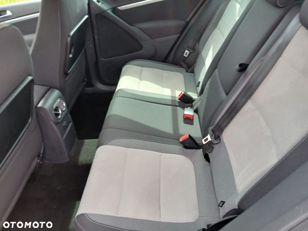 Volkswagen Tiguan - 21