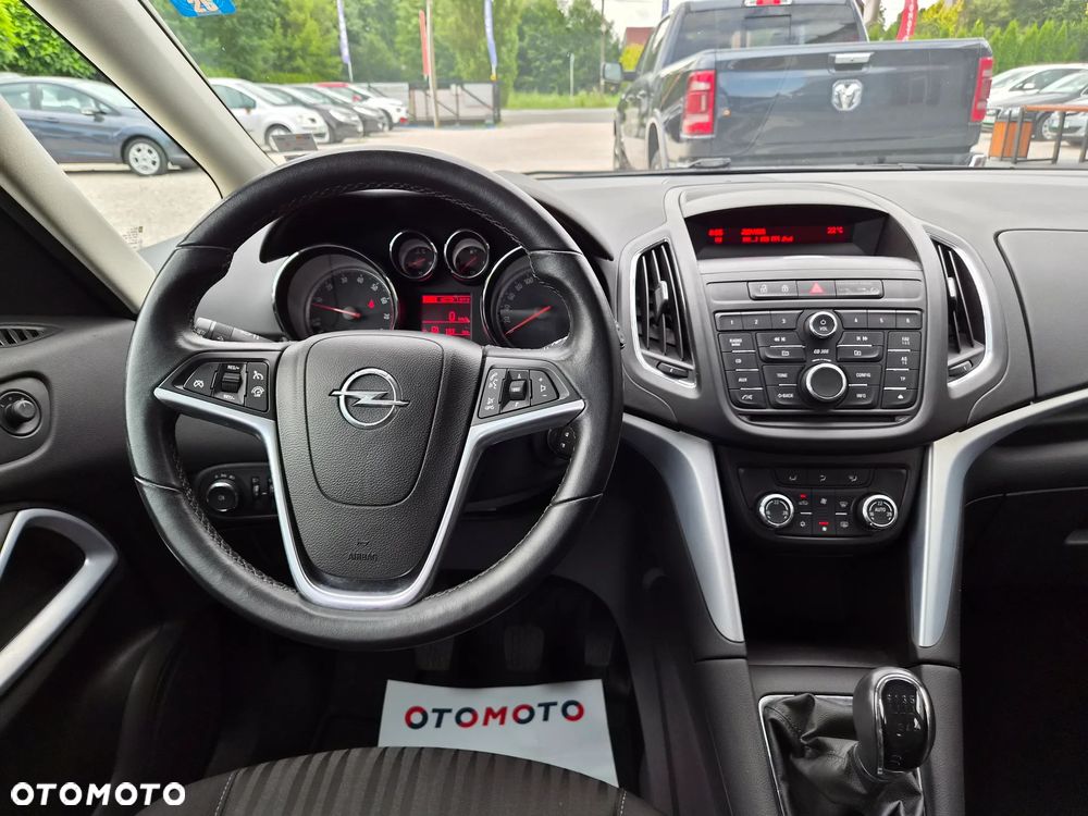 Opel Zafira - 27