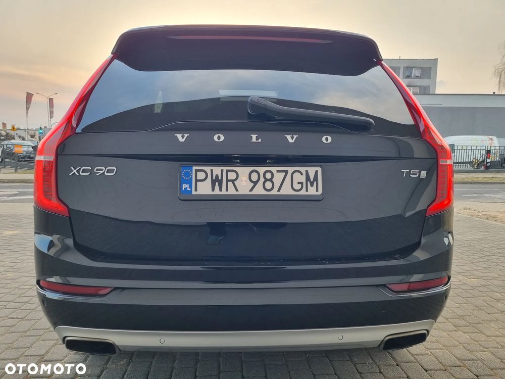 Volvo XC 90 T5 AWD Geartronic Momentum Pro - 39