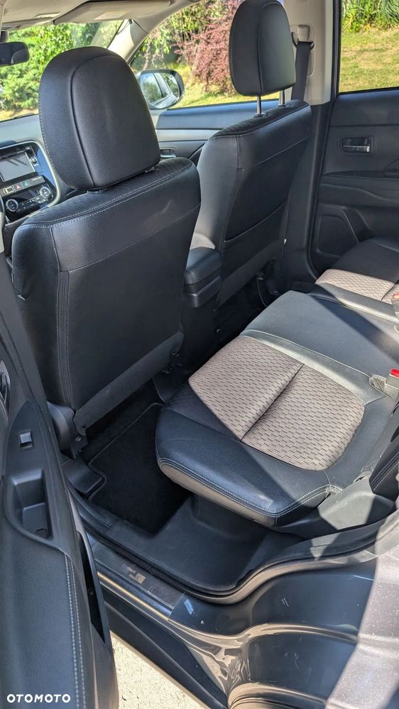 Mitsubishi Outlander 2.0 Intense + 4WD CVT - 3
