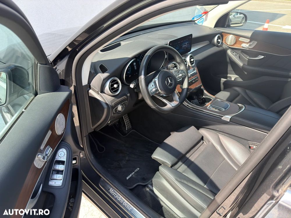 Mercedes-Benz GLC 300 e 4MATIC - 11