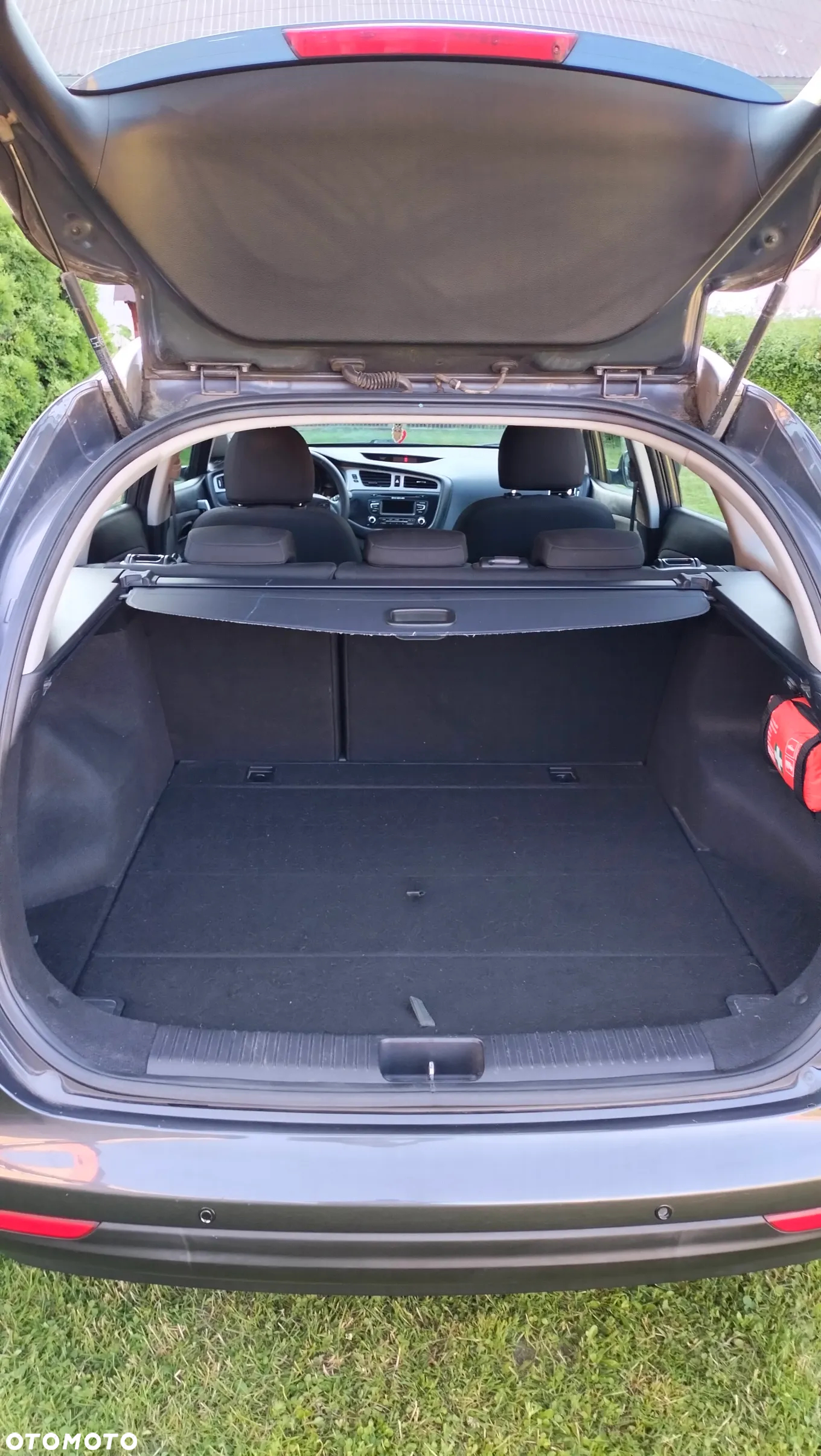 Kia Ceed - 14