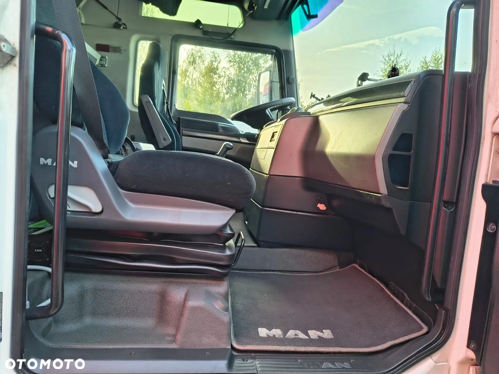 MAN TGX - 9
