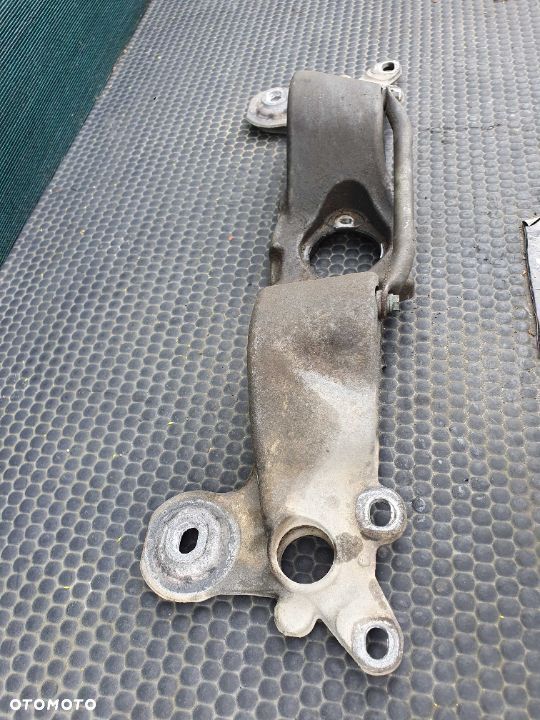 Łapa Wspornik 8E0399263S Poduszka Podpora Belka Skrzyni Skrzynia Biegów Audi A4 B6 B7 - 11