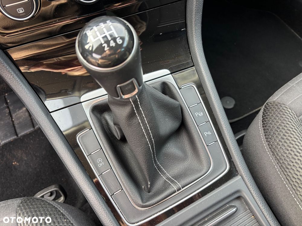 Volkswagen Golf 1.4 TSI BlueMotion Technology Cup - 15