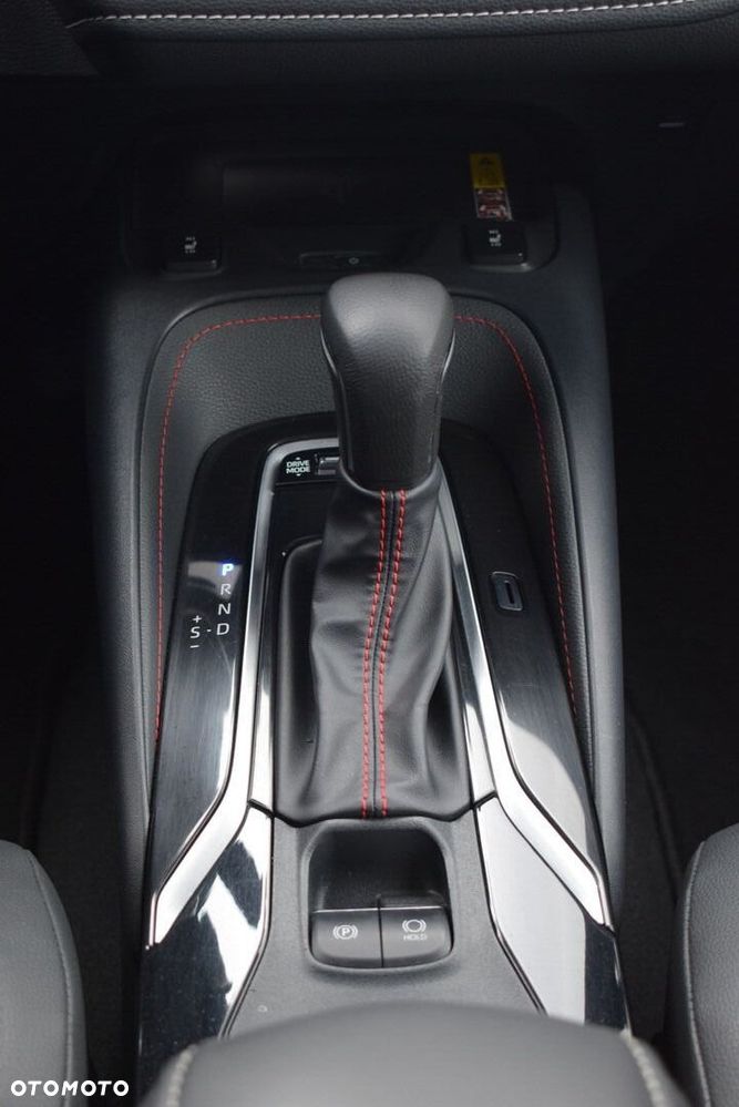 Toyota Corolla 2.0 Hybrid GR Sport Dynamic - 21