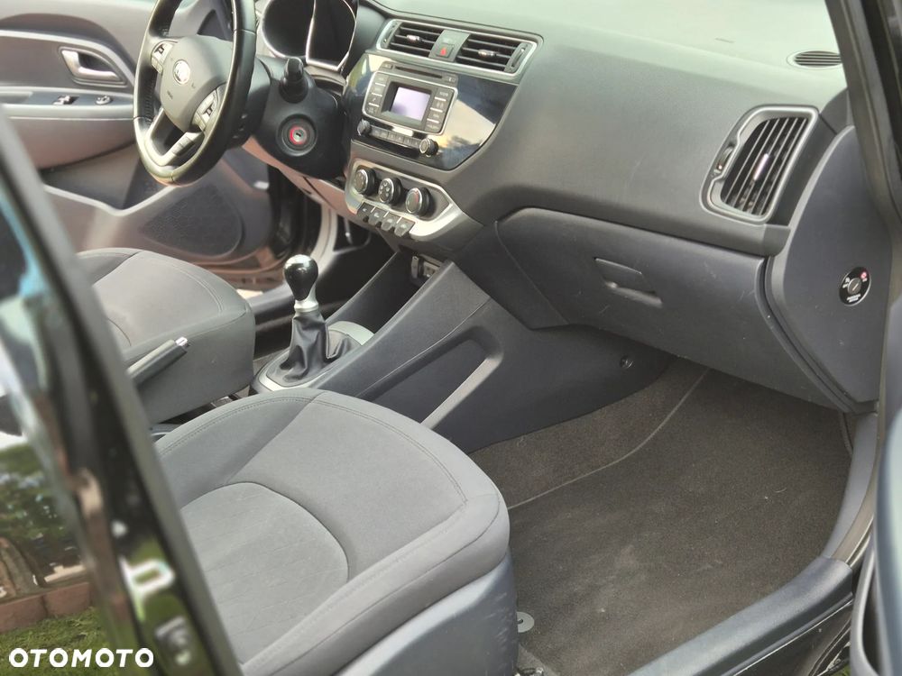 Kia Rio 1.2 Edition 7 - 12