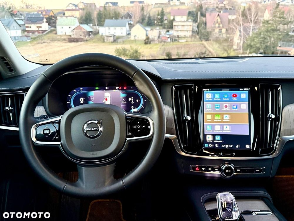 Volvo V90 Cross Country - 38